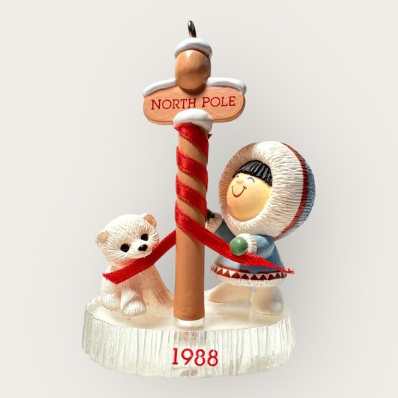 Vintage 1988 Hallmark Frosty Friends Ornament Eskimo Polar Bear - Picture 1 of 6